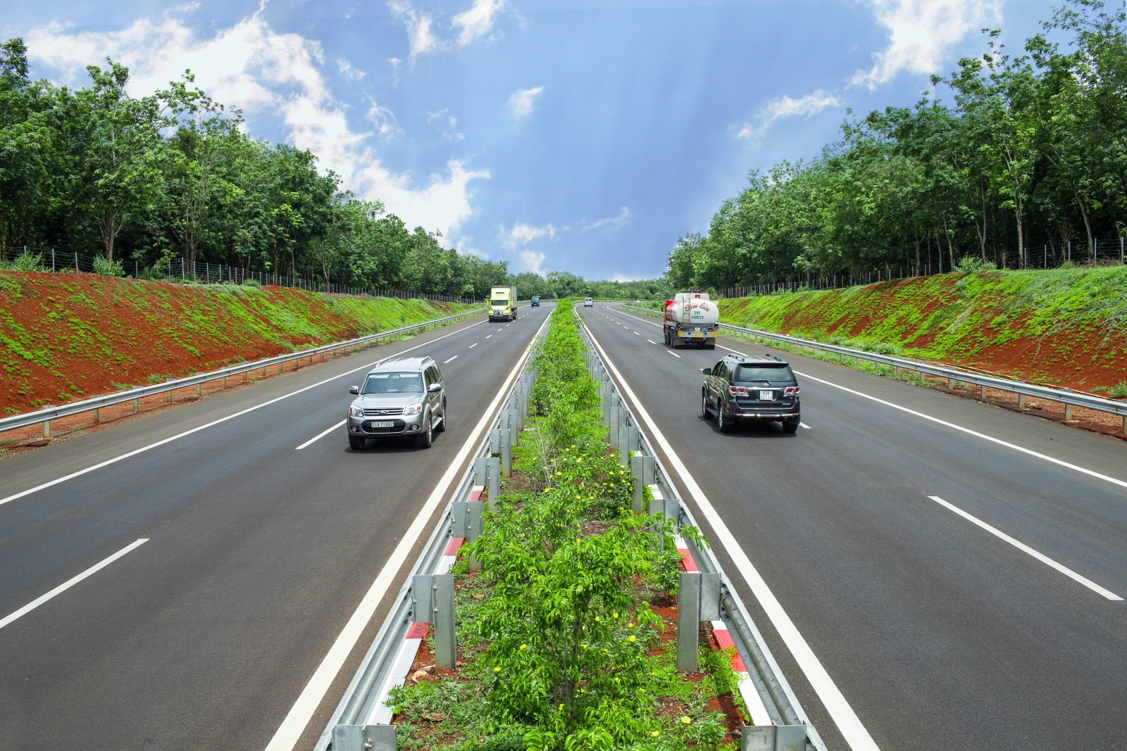 Cao tốc TP Hồ Chí Minh - Long Thành - Dầu Giây là động lực cho phát triển kinh tế khu vực trọng điểm phía Nam