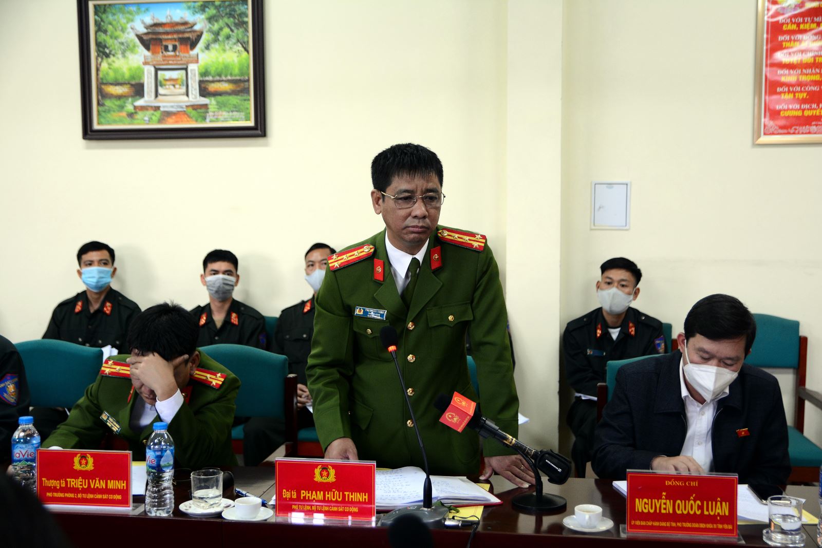 Phó Tư lệnh CSCĐ, Bộ Tư lệnh CSCĐ Phạm Hữu Thinh tham gia ý kiến