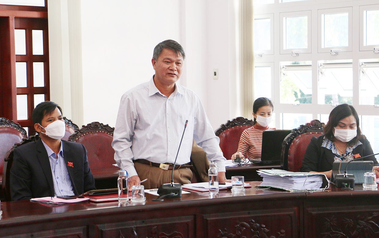 Một số vấn đề nổi cộm được đại biểu Đinh Văn Dũng, Bí thư Huyện ủy, Chủ tịch HĐND huyện Chư Prông nêu ra tại buổi thảo luận tổ
