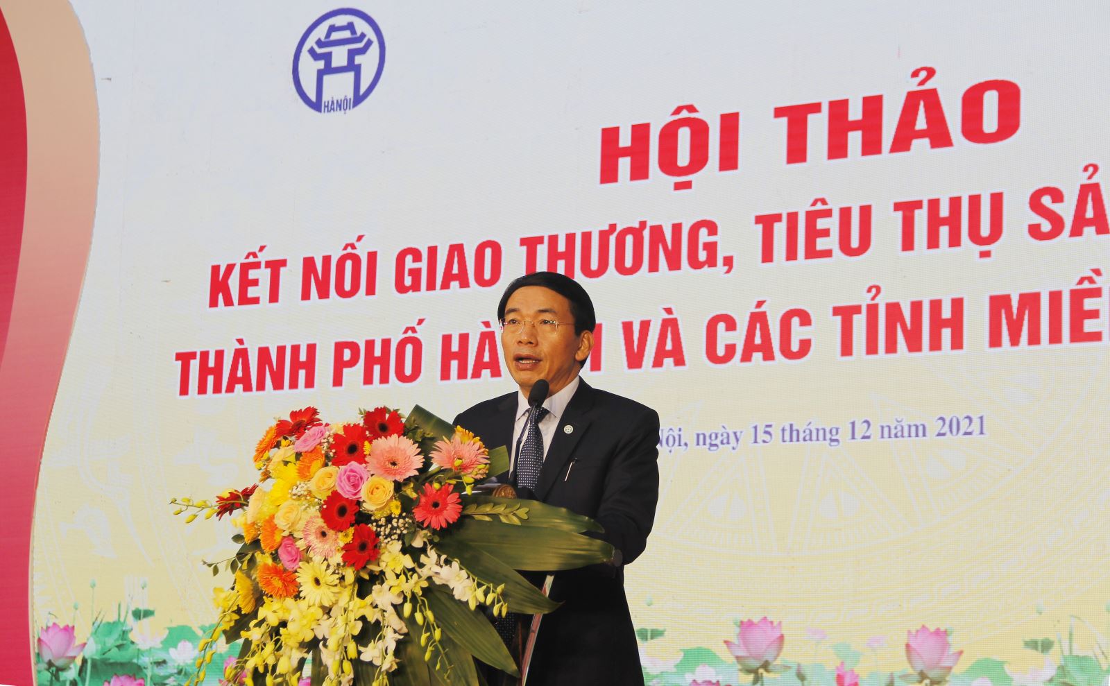 Phó Giám đốc Sở Nông nghiệp và Phát triển nông thôn Hà Nội phát biểu khai mạc Hội thảo