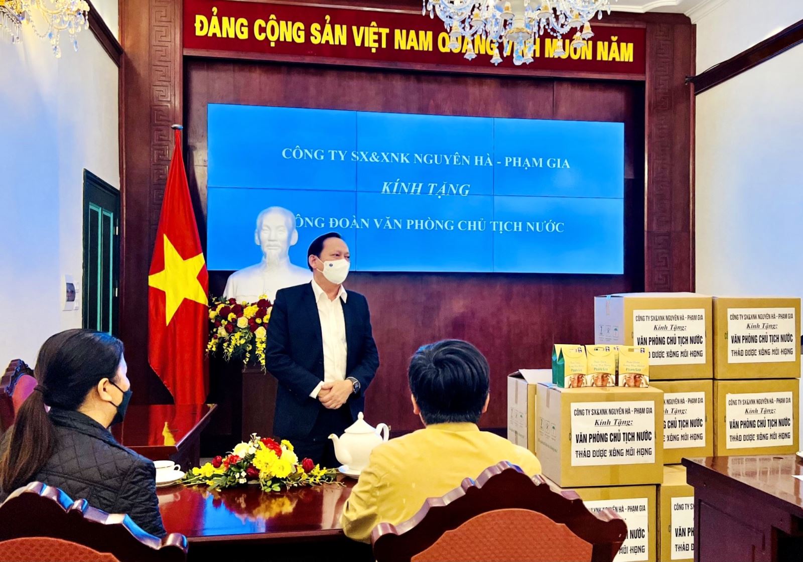 Vụ trưởng Vụ Thi đua - Khen thưởng Văn phòng Chủ tịch nước Lương Hồng Quang phát biểu tại buổi lễ 