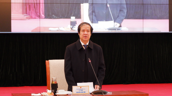 Bộ trưởng Bộ Giáo dục và Đào tạo Nguyễn Kim Sơn phát biểu tại phiên họp