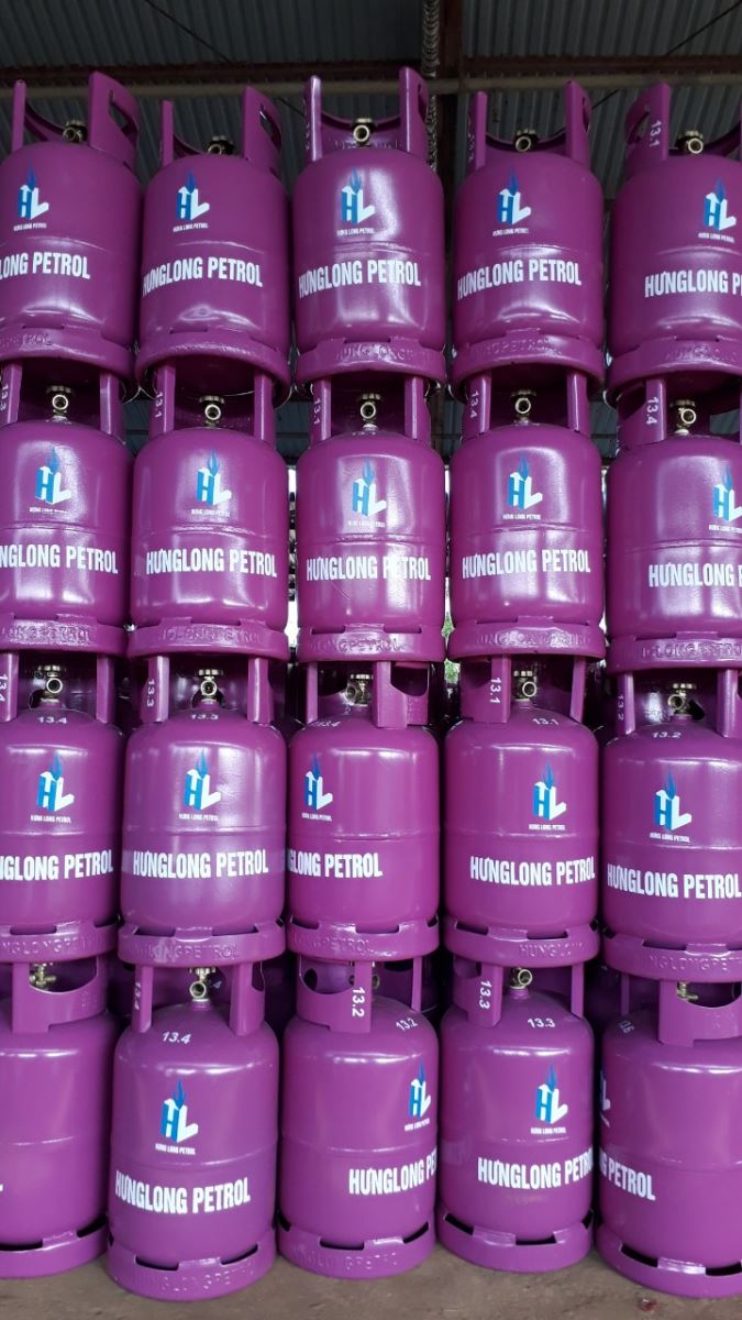 Các chai LPG của Công ty Hưng Long có màu sơn, chữ nổi..., rõ ràng
