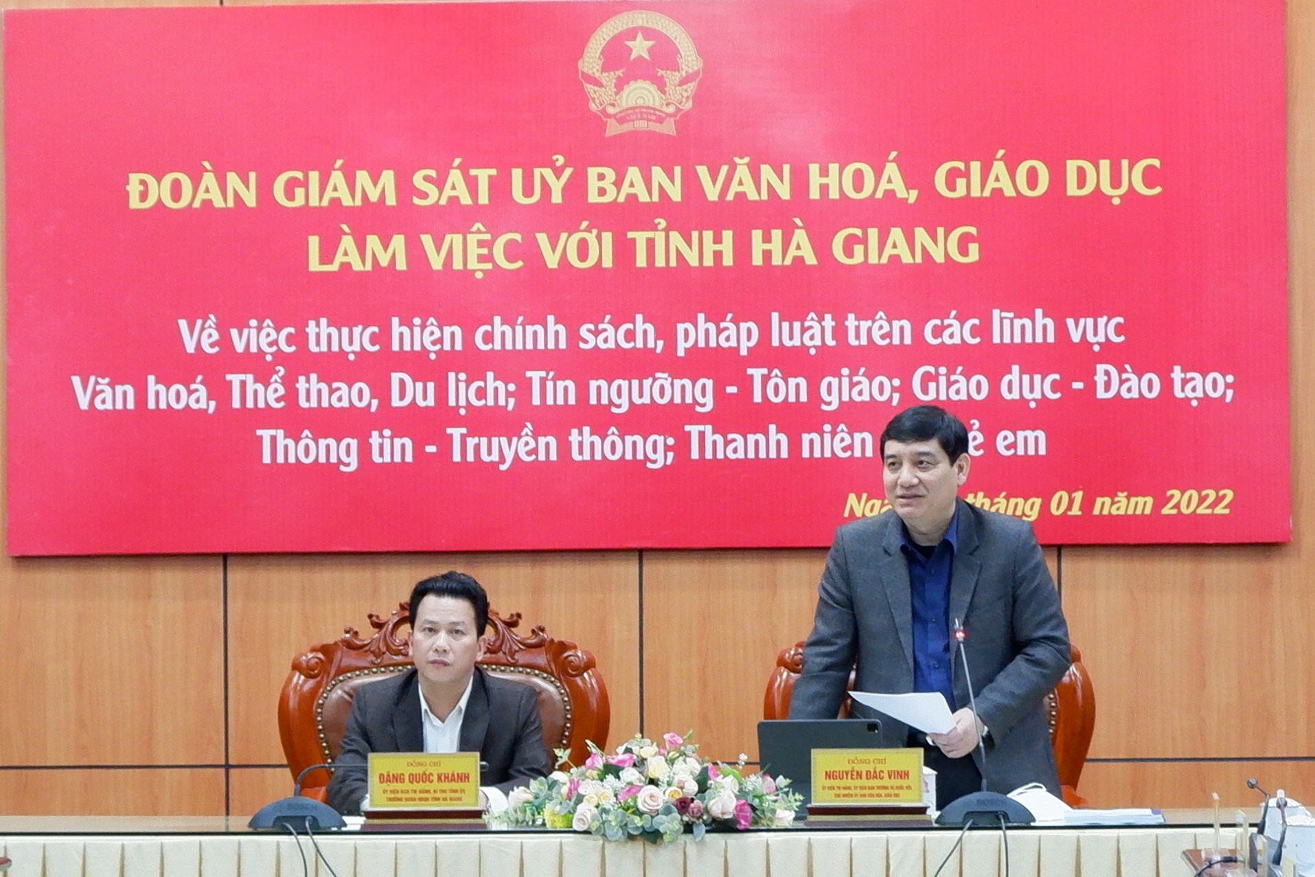 Chủ nhiệm Ủy ban Văn hóa, Giáo dục Nguyễn Đắc Vinh phát biểu tại cuộc làm việc