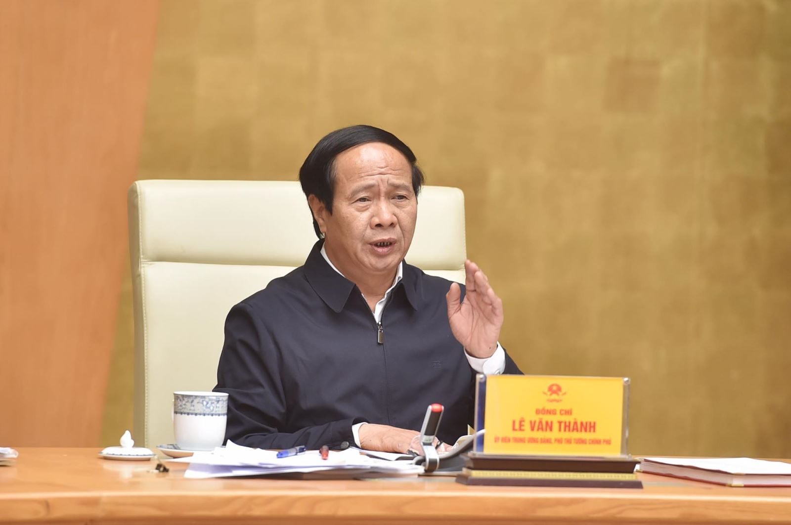 Phó Thủ tướng Lê Văn Thành phát biểu tại hội nghị 