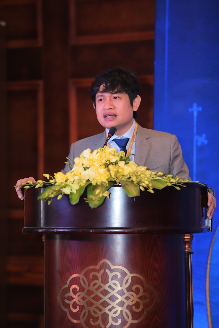 Chủ tịch HĐQT Công ty CP Tập đoàn Meey Land Hoàng Mai Chung phát biểu tại Hội nghị