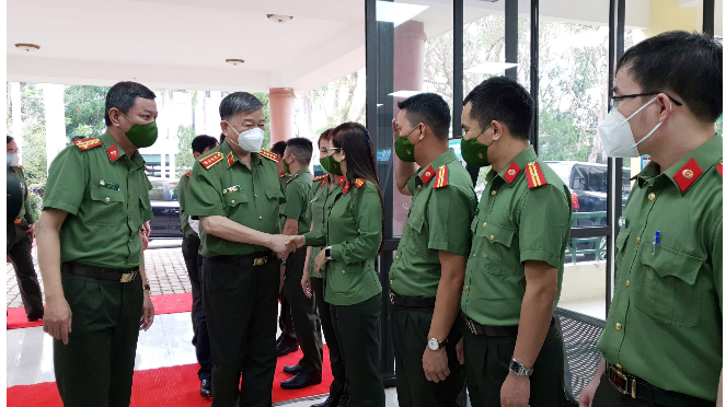 Đại tướng, Bộ trưởng Tô Lâm thăm hỏi cán bộ chiến sỹ đơn vị y tế công an