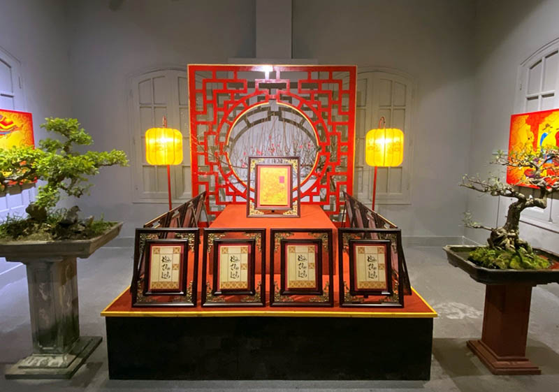 	Trưng bày mô phỏng Ngự lịch - Ảnh: Hoàng Thành Thăng Long