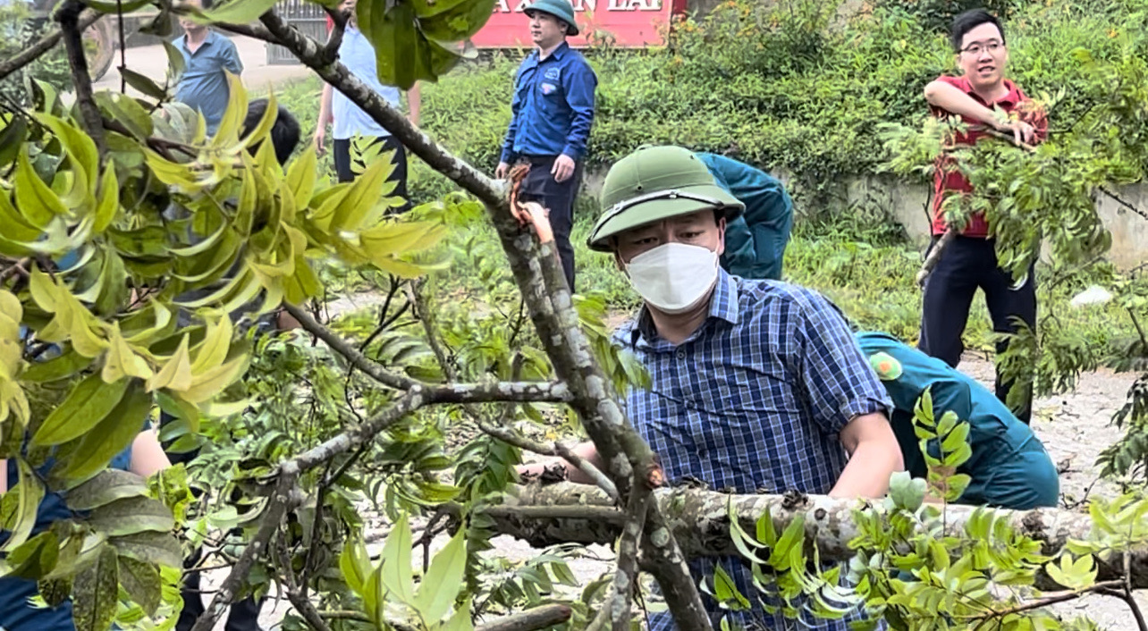 Khi ý Đảng hợp lòng dân -0