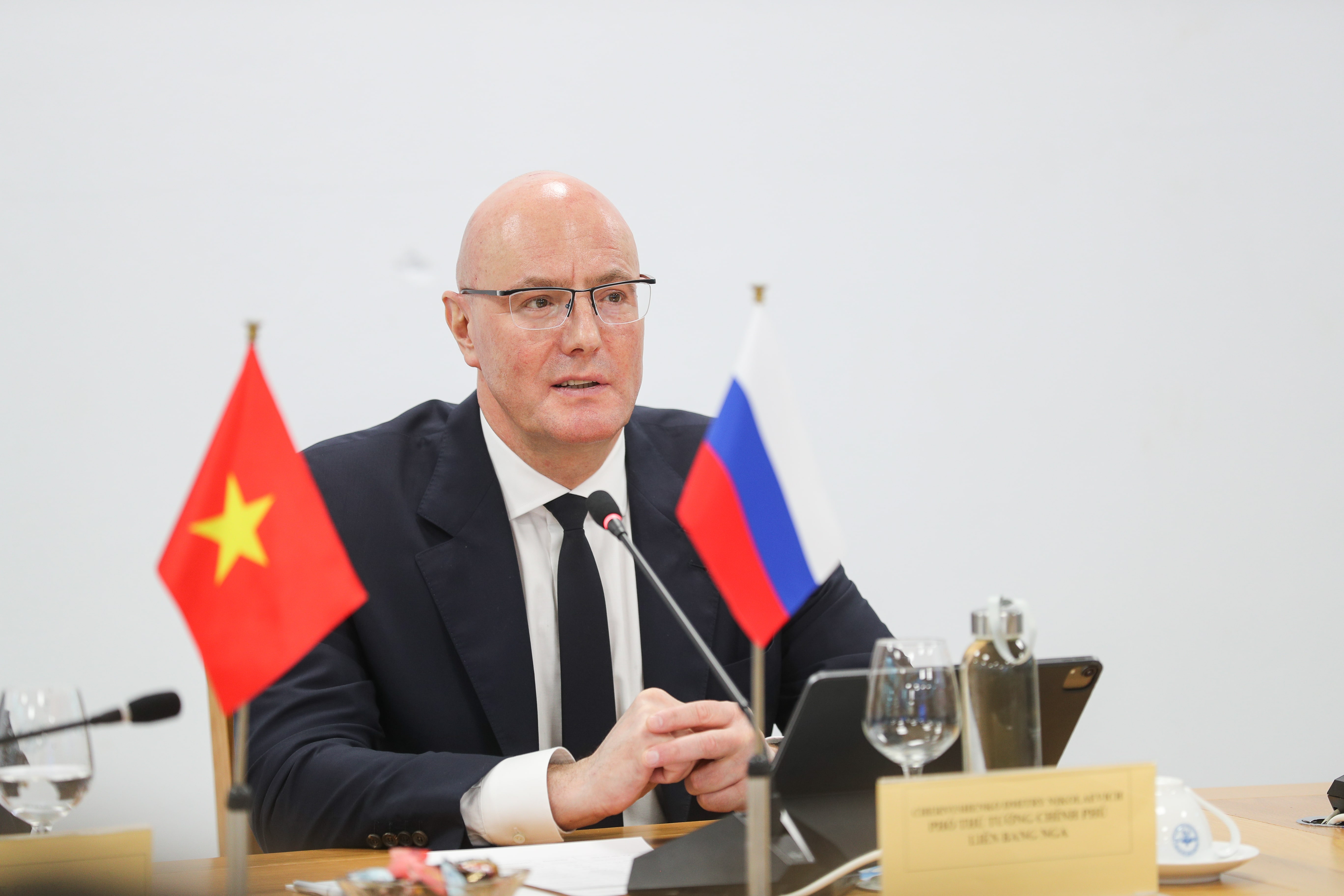 Phó Thủ tướng Liên bang Nga thăm Đại học Quốc gia Hà Nội