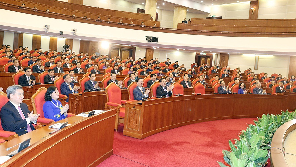 Bế mạc Hội nghị giữa nhiệm kỳ Ban Chấp hành Trung ương Đảng khóa XIII -2
