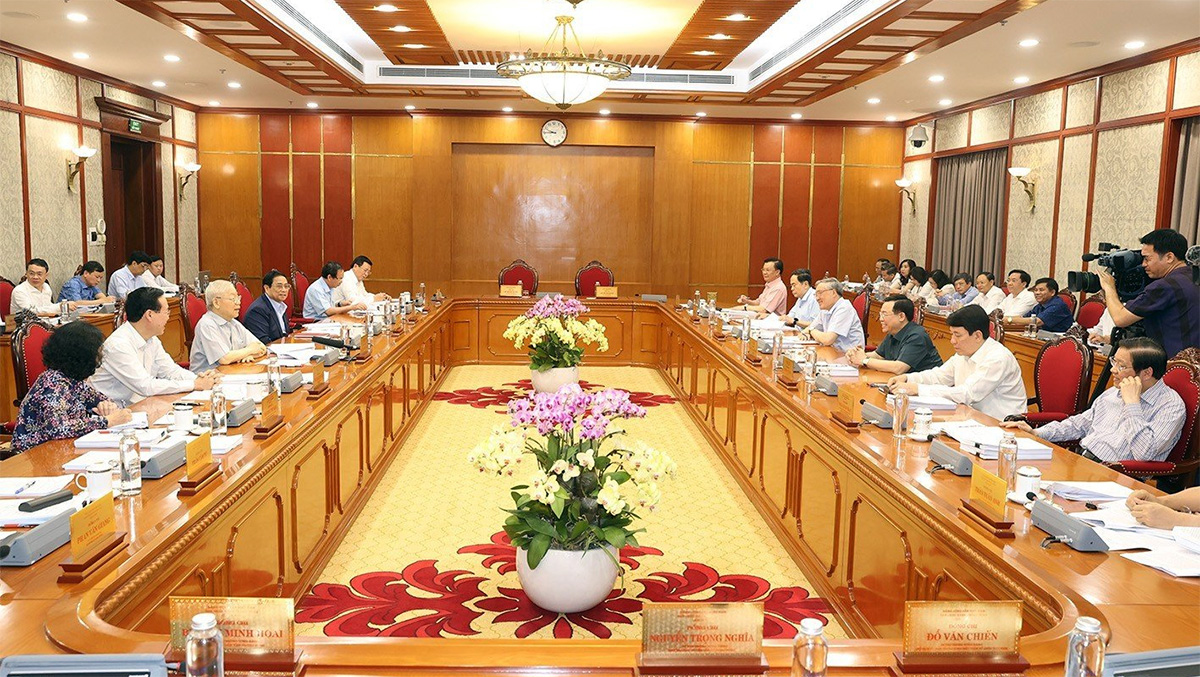 Tổng Bí thư Nguyễn Phú Trọng chủ trì họp Bộ Chính trị cho ý kiến tổng kết Nghị quyết 26-NQ/TW về phát triển tỉnh Nghệ An -2