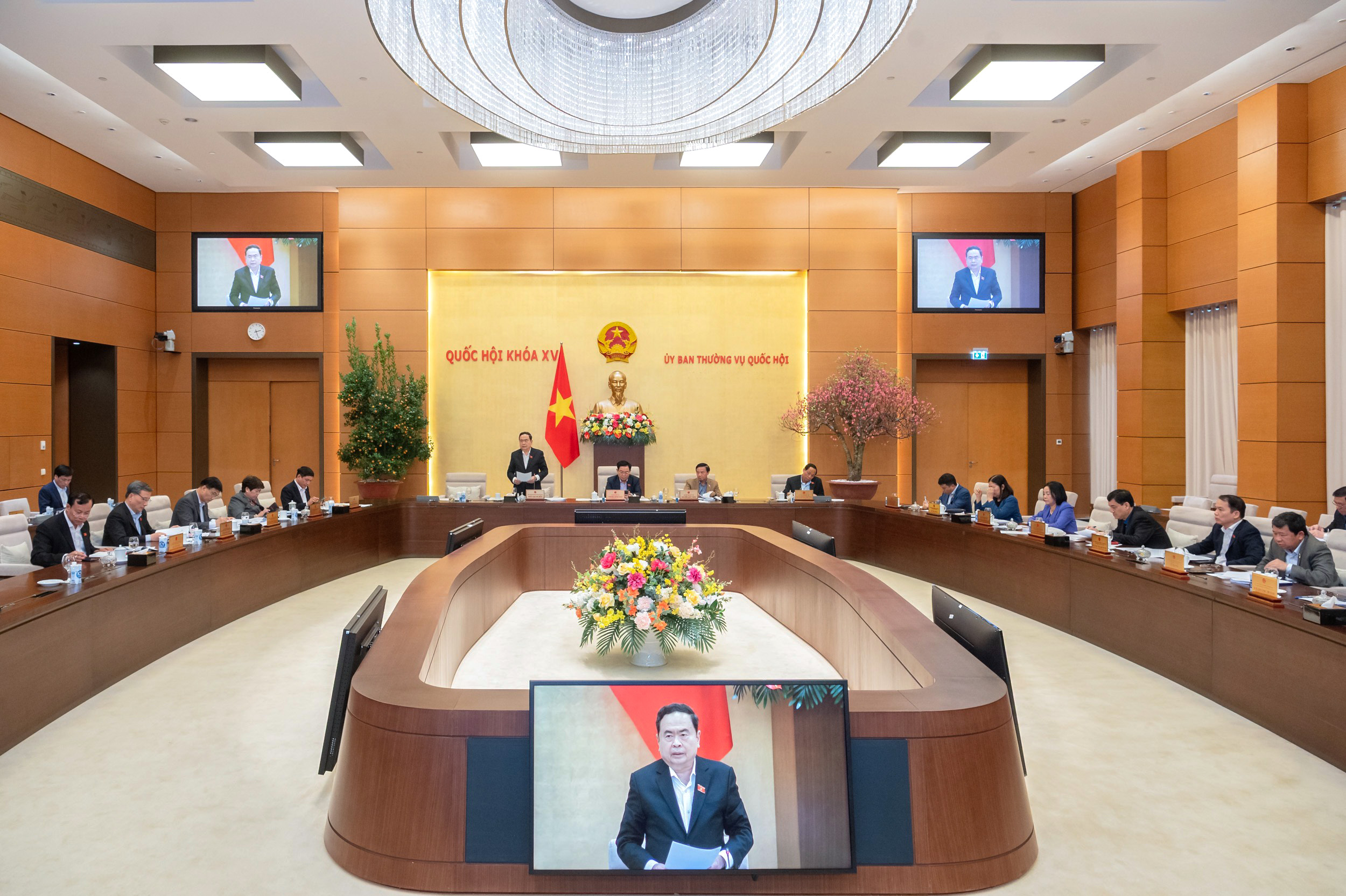 Ủy ban Thường vụ Quốc hội thông qua Nghị quyết về Kỷ niệm chương “Vì sự nghiệp Quốc hội Việt Nam” -0