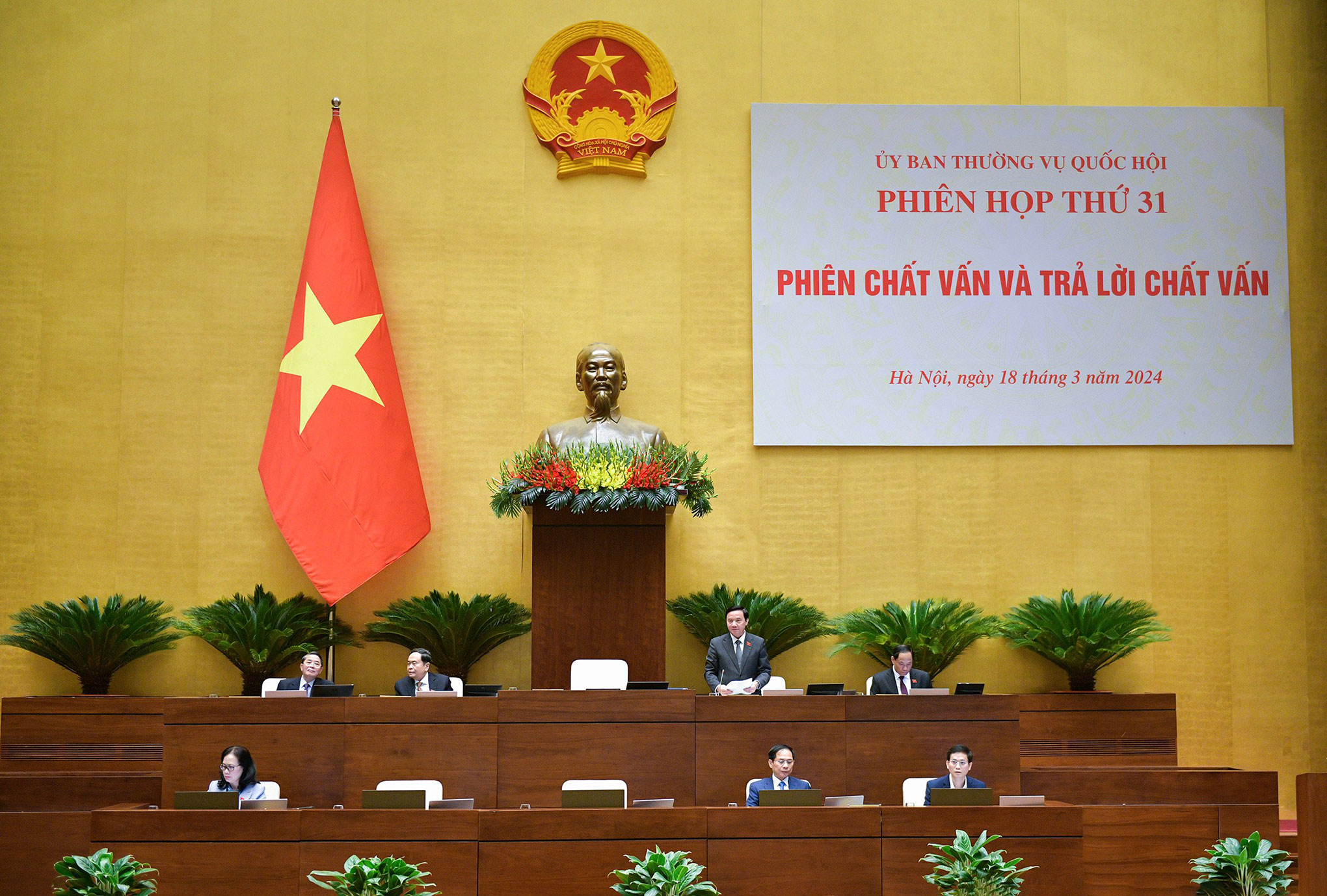 Bảo đảm công dân Việt Nam ra nước ngoài thuận tiện như công dân nước ngoài vào Việt Nam -0