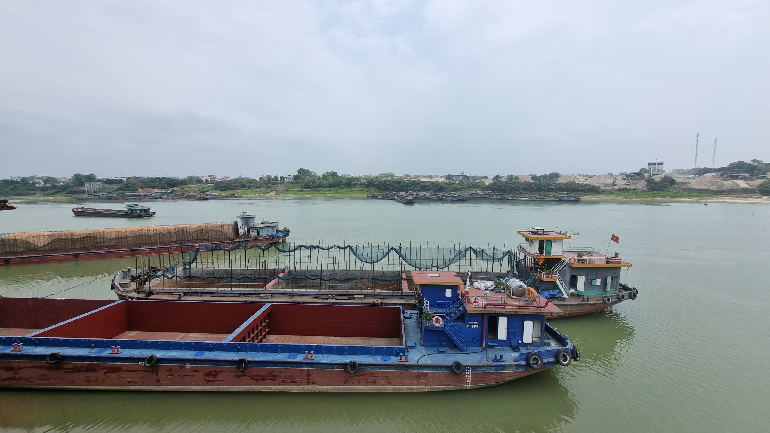 Một góc cảng cạn Hải Linh, Phú Thọ. Ảnh: Đan Thanh.