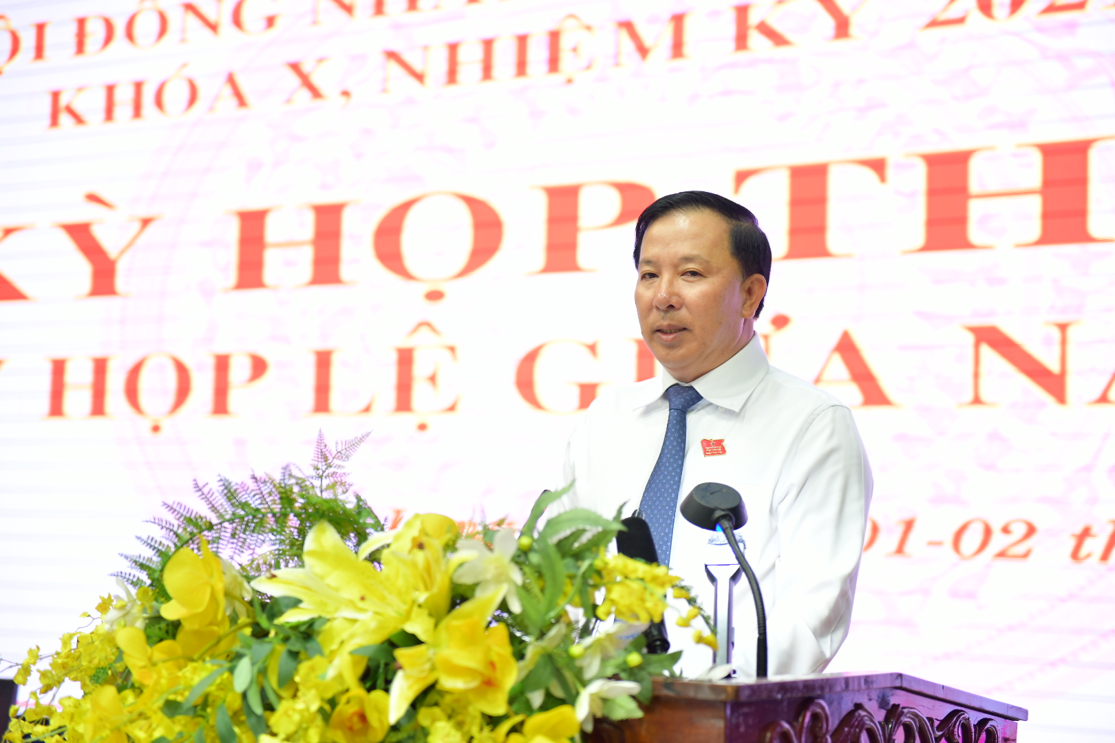  Phó Bí thư Tỉnh ủy, Chủ tịch UBND tỉnh Nguyễn Văn Út trả lời làm rõ các nội dung liên quan