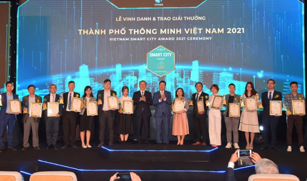 Da Nang win Best Vietnam Smart City Award for third time -0