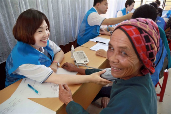 1,500 residents in Quang Ngai get free medical checkups, treatment -0