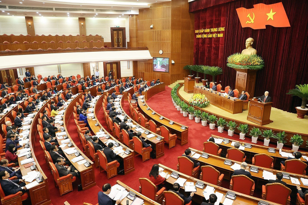 13th Party Central Committee convenes mid-term meeting -0