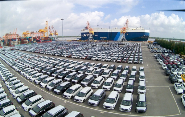 Car imports see strong recovery in March
 -0