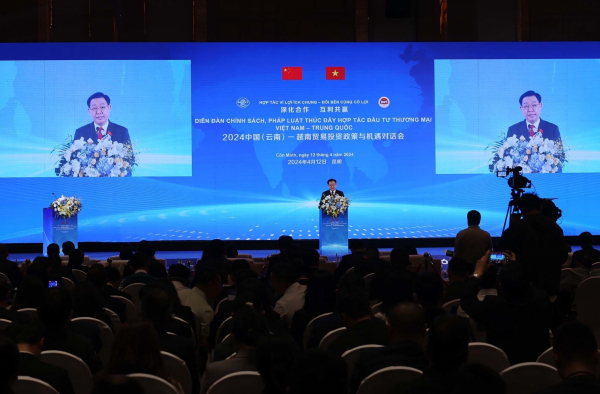 NA Chairman affirms support for cooperation between Vietnamese localities, China’s Yunnan -0