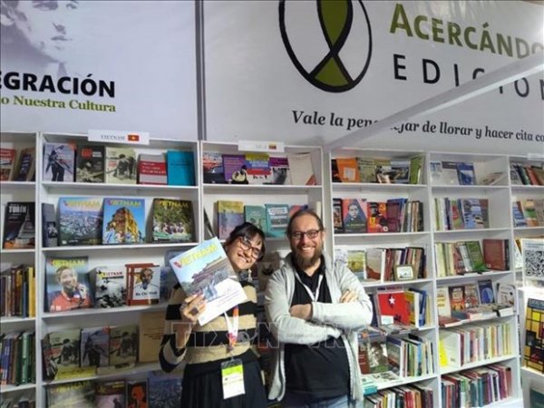 Vietnamese space introduced at Buenos Aires Int'l Book Fair
 -0
