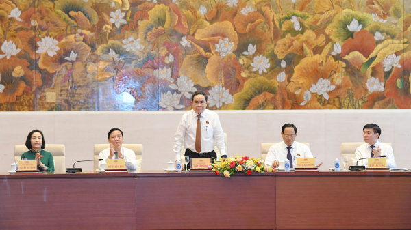 NA Chairman meets journalists on Vietnam Revolutionary Press Day -0