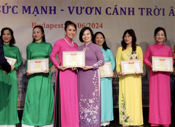 Vietnamese women’s union in Hungary praised for contributions to community  -0