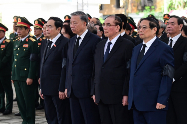 Leaders, people bid last farewell to General Secretary Nguyen Phu Trong -1