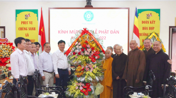 Công an tỉnh Thừa Thiên Huế thăm hỏi, chúc mừng GHPG Việt Nam nhân dịp Lê Phật Đản 2566 -0