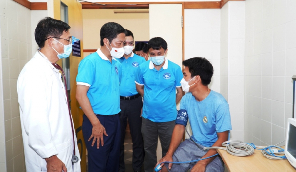 Thầy thuốc trẻ Việt Nam làm theo lời Bác, tình nguyện vì sức khỏe cộng đồng -0