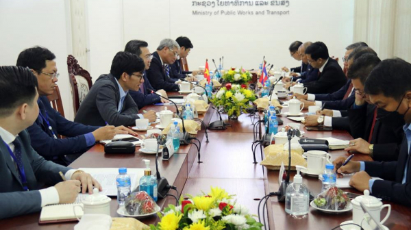 Tăng cường hợp tác giữa Bộ Xây dựng và Bộ Công chính và Vận tải Lào -0