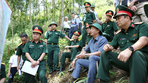 Phó Chủ tịch Quốc hội, Thượng tướng Trần Quang Phương làm việc với Quảng Nam về dự án đường Trường Sơn Đông -2