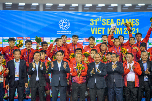 Lãnh đạo Đảng, Nhà nước trao Huy chương Vàng cho Đội tuyển bóng đá U23 Việt Nam -0