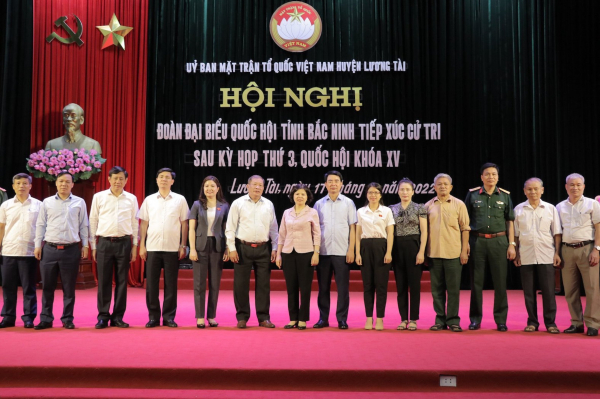 Đoàn đại biểu Quốc hội tỉnh Bắc Ninh tiếp xúc cử tri huyện Lương Tài -0