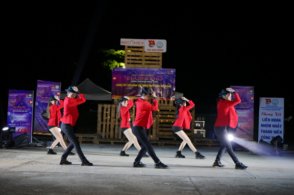 Bình Dương: Chung kết “Liên hoan các nhóm nhảy” tại sân chơi đường phố   -0