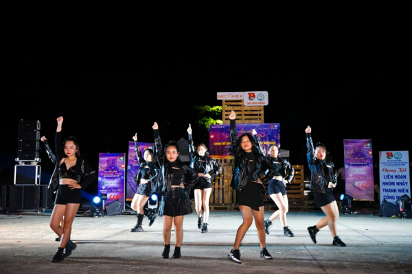 Bình Dương: Chung kết “Liên hoan các nhóm nhảy” tại sân chơi đường phố   -6