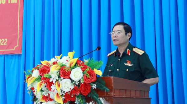 Thứ trưởng Bộ Quốc phòng, Thượng tướng Nguyễn Tân Cương tiếp xúc cử tri tại Bình Dương