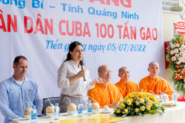 Chư Tăng, Phật tử chùa Ba Vàng tặng Nhân dân Cuba 100 tấn gạo -0