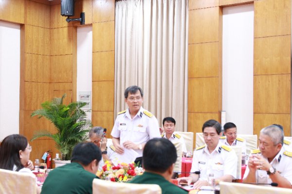 Thượng tướng Nguyễn Tân Cương thăm và làm việc với Tổng công ty Tân Cảng Sài Gòn -0