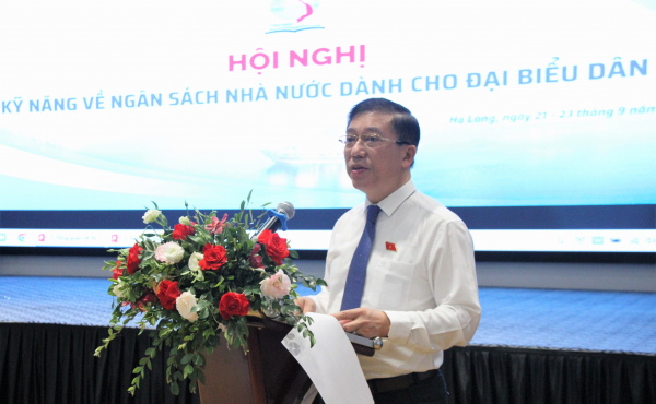 Phó Trưởng ban Thường trực Ban Công tác đại biểu Nguyễn Tuấn Anh phát biểu khai mạc Hội nghị. Ảnh: Minh Trang