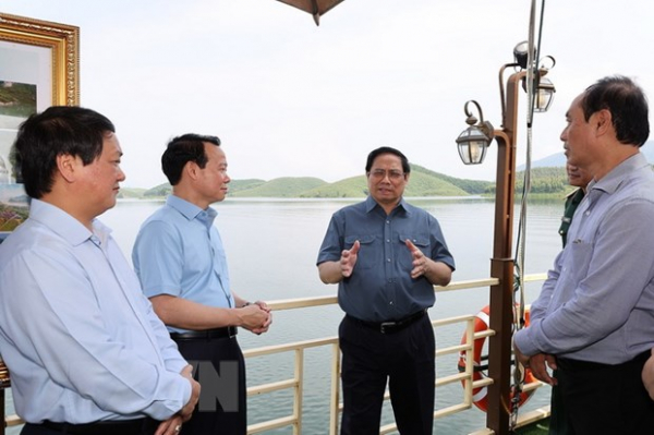 Thủ tướng khảo sát một số cơ sở dự án hạ tầng trọng điểm của Yên Bái -0