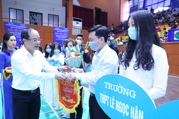 Háo hức chờ đợi Giải Cầu lông học sinh - Sinh viên TP Hà Nội mở rộng tranh Cúp báo Tuổi trẻ Thủ đô -0