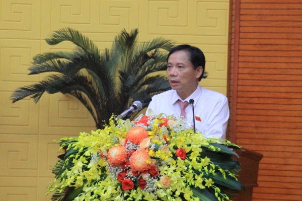 Phó Bí thư Tỉnh ủy, Chủ tịch UBND tỉnh Hòa Bình Bùi Văn Khánh. Ảnh T. Tâm