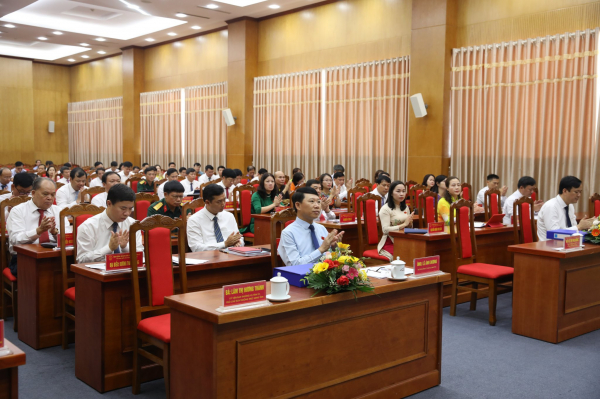 HĐND tỉnh Bắc Giang Khóa XIX thông qua 5 nghị quyết tại Kỳ họp thứ 8 -1