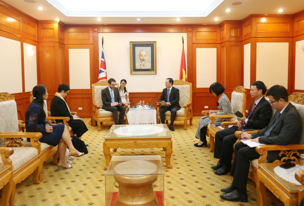 Bộ trưởng Huỳnh Thành Đạt tiếp Đại sứ Iain Grant Frew