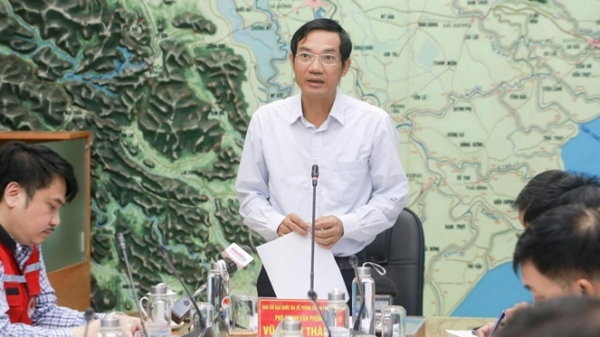Ông Vũ Xuân Thành, Phó chánh văn phòng Ban chỉ đạo quốc gia về Phòng chống thiên tai, Phó Tổng cục trưởng Tổng cục Phòng chống thiên tai  phát biểu chỉ đạo tại cuộc họp