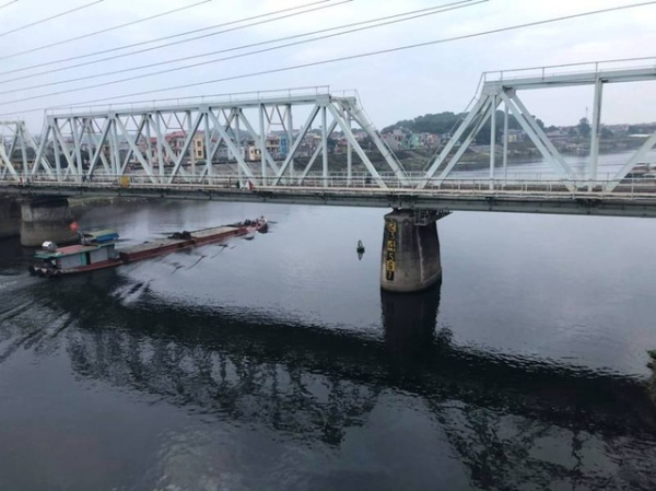 Đề nghị tỉnh Bắc Ninh giải quyết dứt điểm tình trạng xả thải gây ô nhiễm sông Cầu
