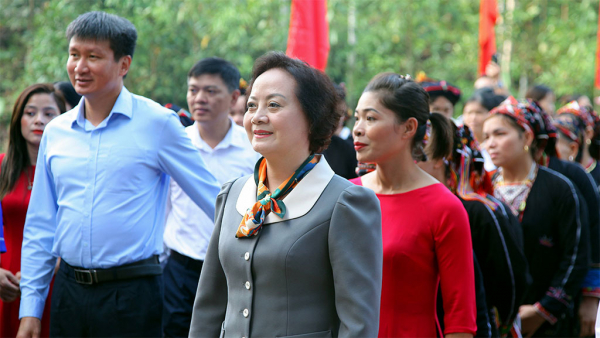 Bộ trưởng Bộ Nội vụ Phạm Thị Thanh Trà tiếp xúc cử tri huyện Yên Bình, Yên Bái