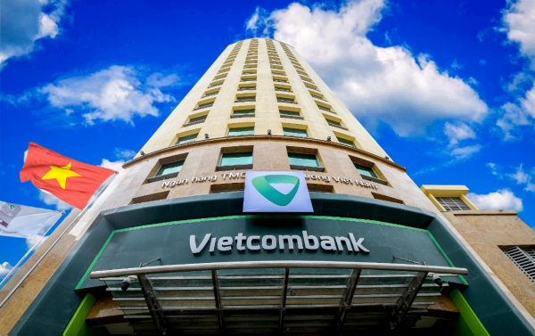 Vietcombank giảm đồng loạt lãi suất cho vay Việt Nam đồng hỗ trợ khách hàng năm 2022 -0